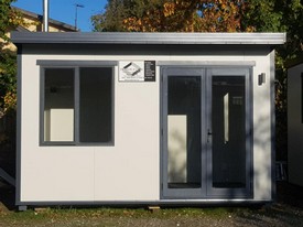 4.2m x 2.4m - unit doors closed - Baseline.jpg